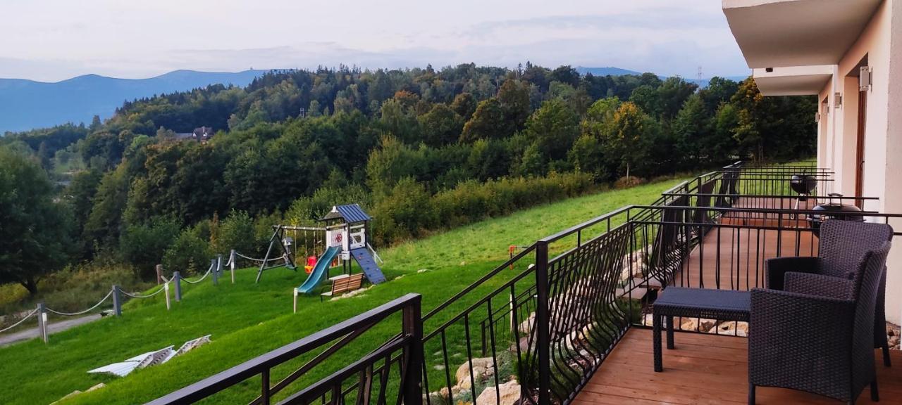 Na Skale Z Widokiem Na Panorame Karkonoszy Szklarska Poreba